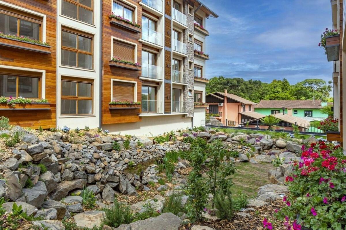 Rosa Edificio Bellagio Canela Com Infraestrutura Completa Exterior foto