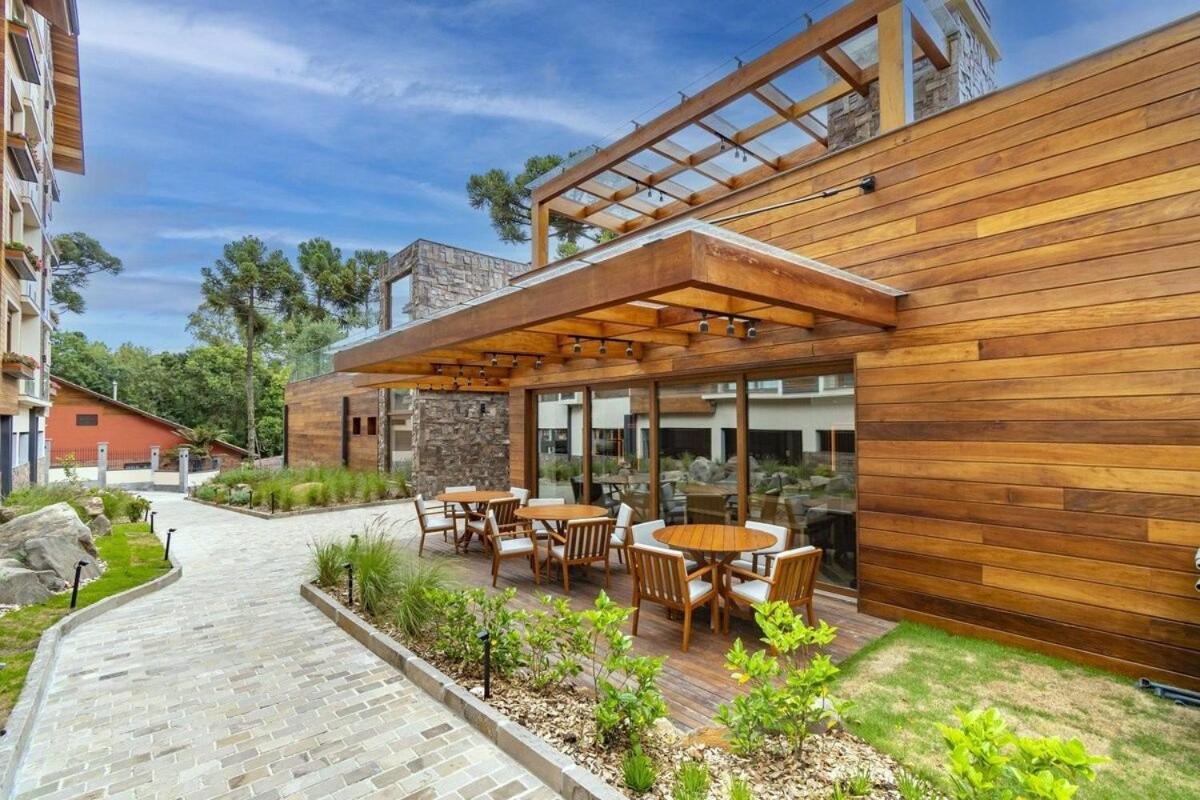 Rosa Edificio Bellagio Canela Com Infraestrutura Completa Exterior foto